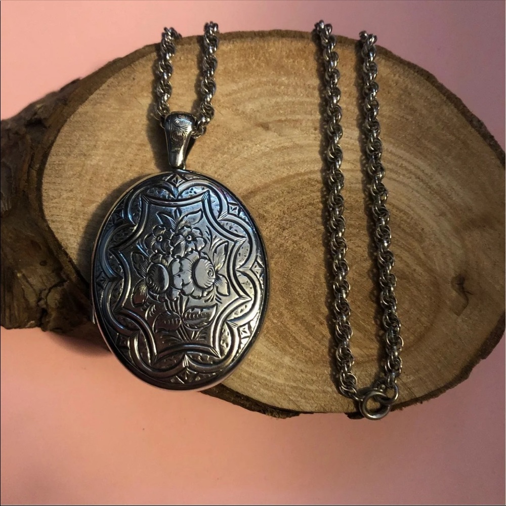 Danecraft locket necklace